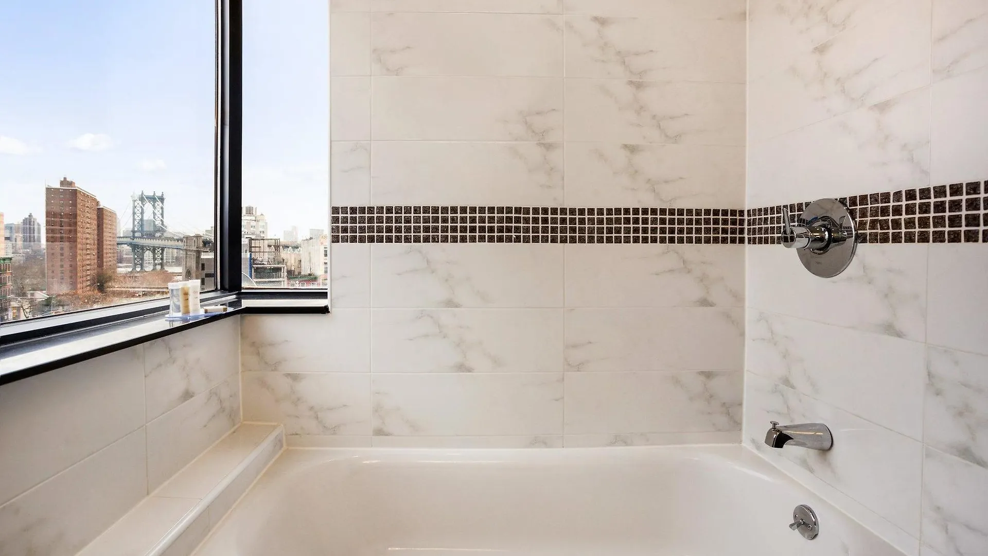 Howard Johnson Soho New York 3*,