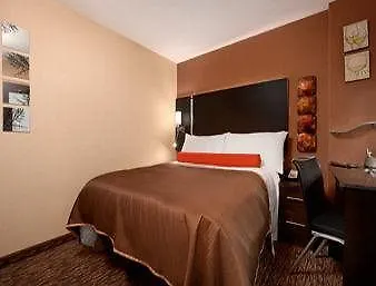 Howard Johnson Soho New York 3*,